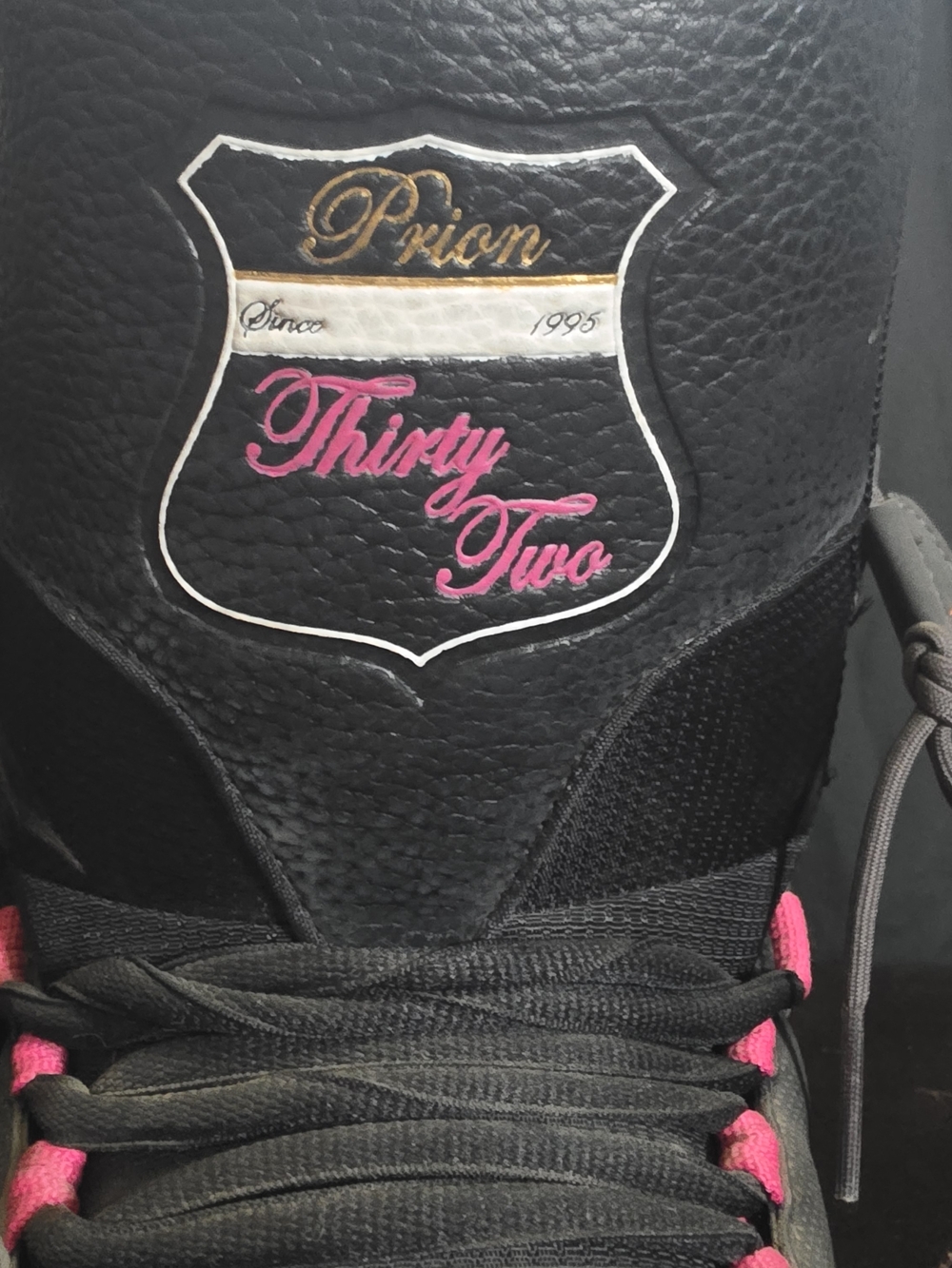 Women's Black & Pink Winter Snow Boots - Picture 3 of 4